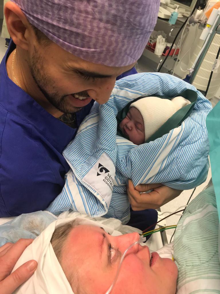 389e5b5a-6774-4545-96d2-26f32d4095ea